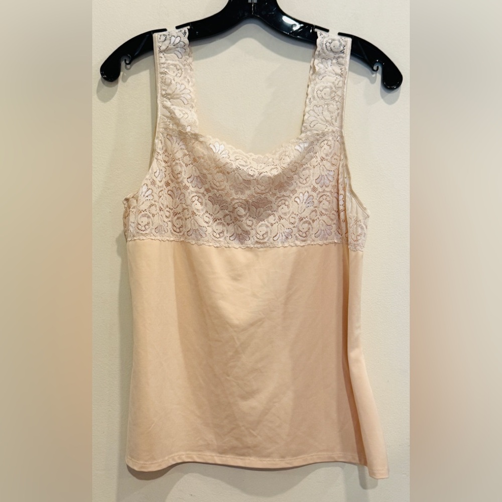 Cinema Etoile Lace Camisole Top